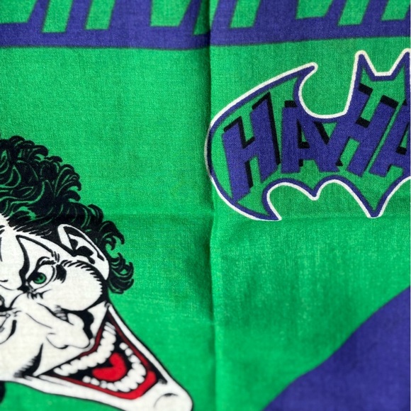 Batman Blue and Green Joker Scarf - Picture 6 of 10